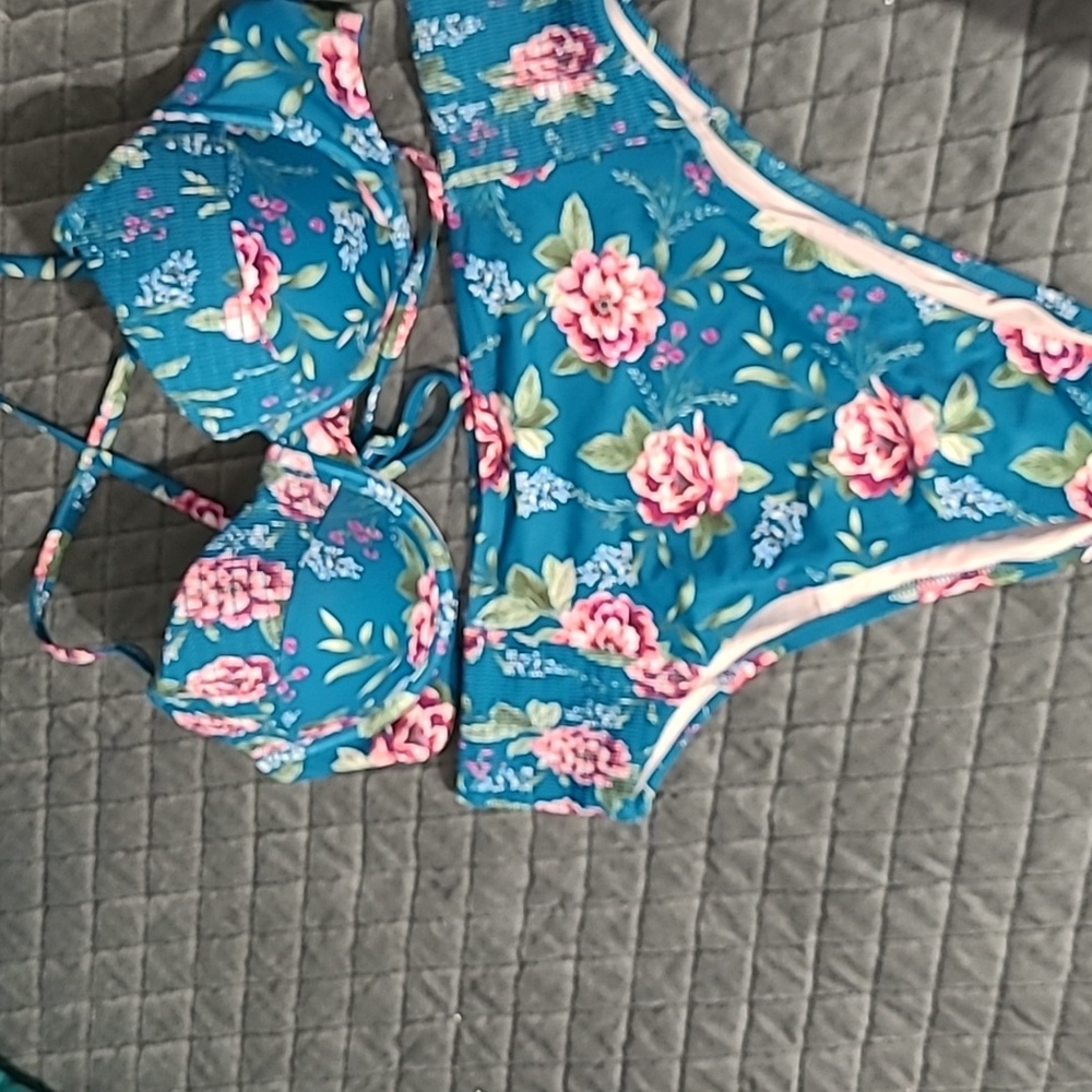 Swimming bikini top and bottom